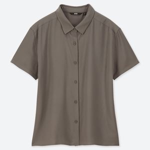 Short sleeve button up
